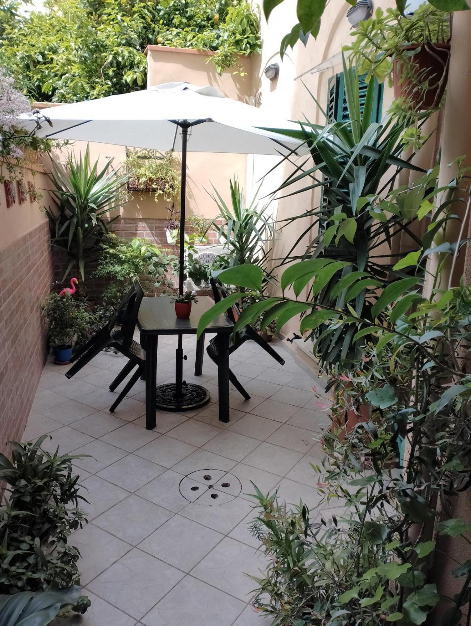 شقة Il Piccolo Eden - Private Garden ليفورنو المظهر الخارجي الصورة